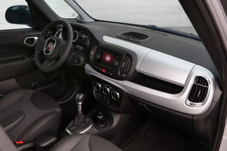 2014 Fiat 500L обновился и получил 120-сильные двигатели