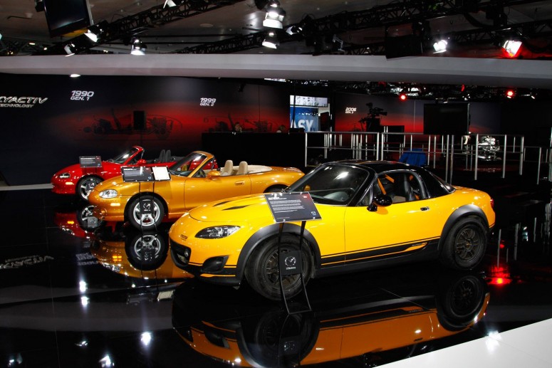 Mazda продемонстрировала в Нью-Йорке шасси будущего МХ-5