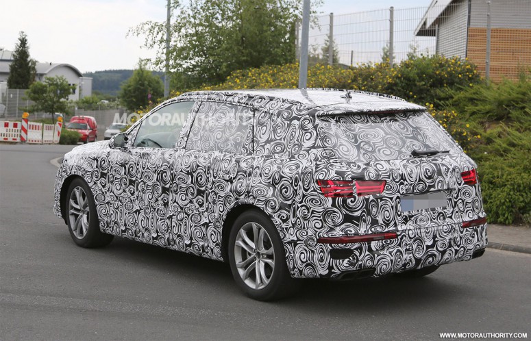 «Заряженный» Audi Q7 дебютирует в 2016 году