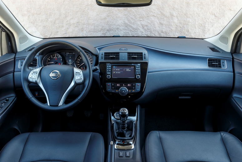 Nissan Pulsar решил побороться с VW Golf, новые подробности