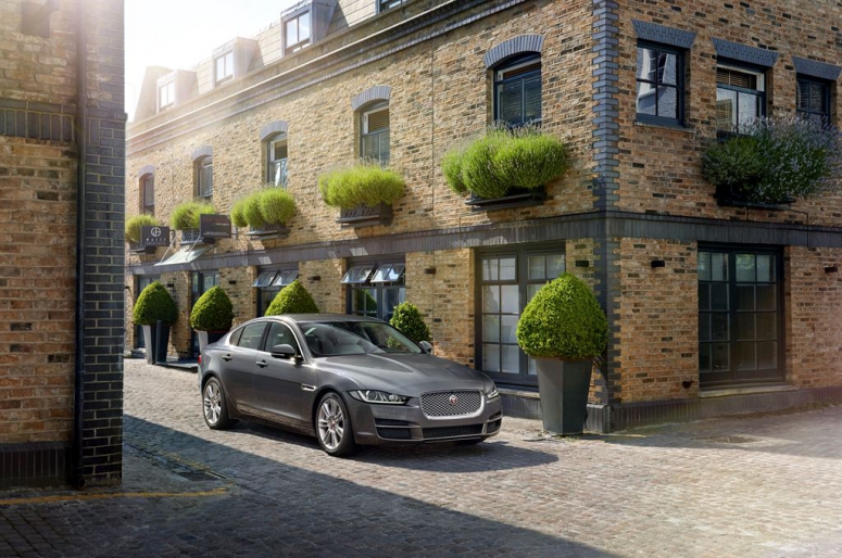 Jaguar XE 2015: технические характеристики и цены