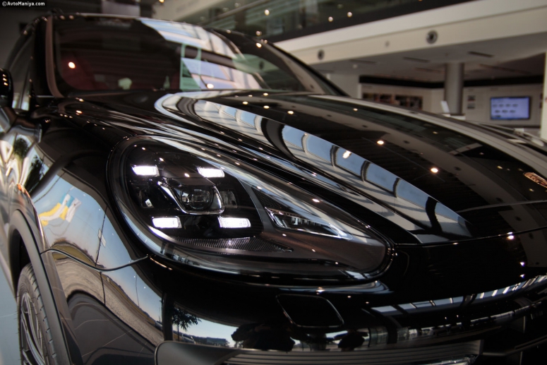 В Киеве презентовали Porsche Cayenne 2015 [фото]