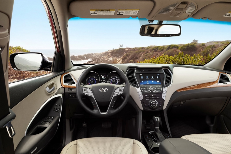Hyundai Santa Fe 2015 улучшился технически [фото]
