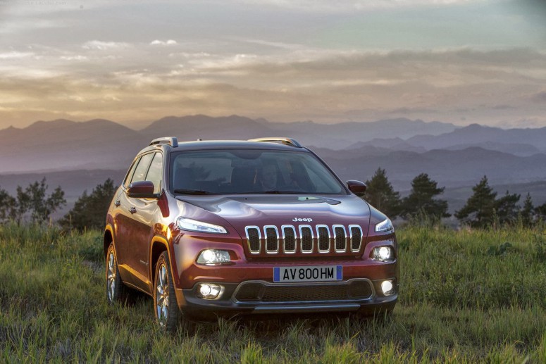 В Украине объявлена цена на новый Jeep Cherokee