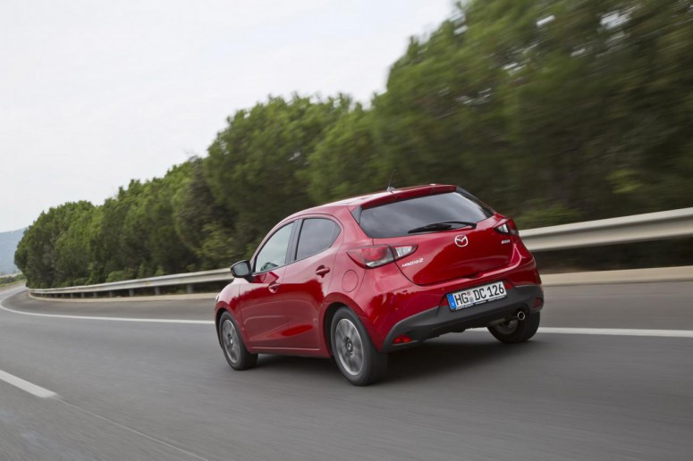 2015 Mazda 2 идет в Европу