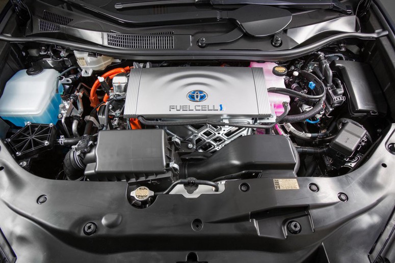 Водородная 2015 Toyota Mirai уже продается в Японии