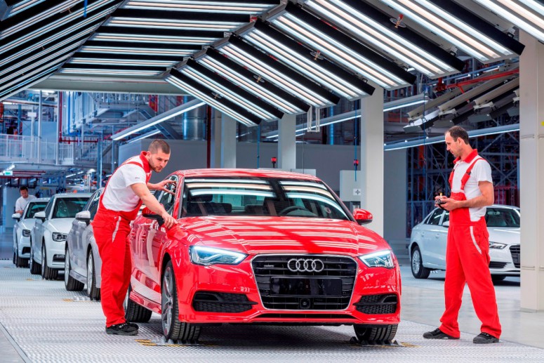 Audi инвестирует 22 млрд евро для опережения BMW