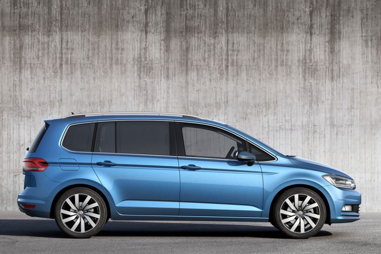Volkswagen рассказал о новом минивэне Touran 2016 [фото]