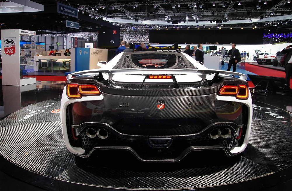 В кузове суперкара GTA Spano 2015 впервые применен графен [фото] - 5